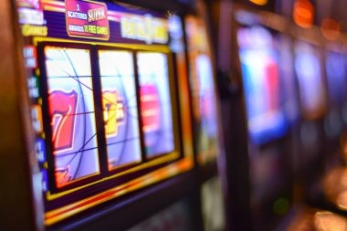 Teen Patti betting interface on pasukanjitu showing action buttons and pot display